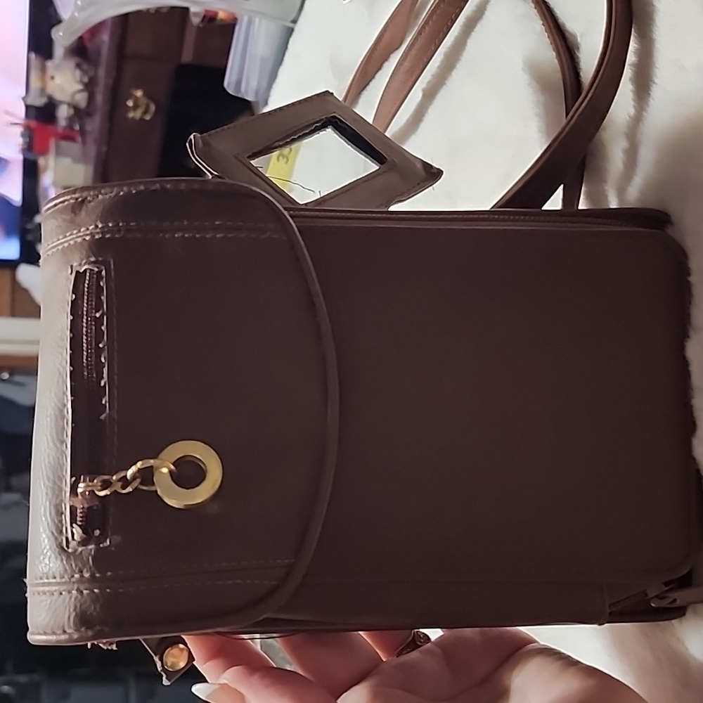 MICHAEL STEVEN'S CROSSBODY EXPANSION BAG. - Picture 2 of 8